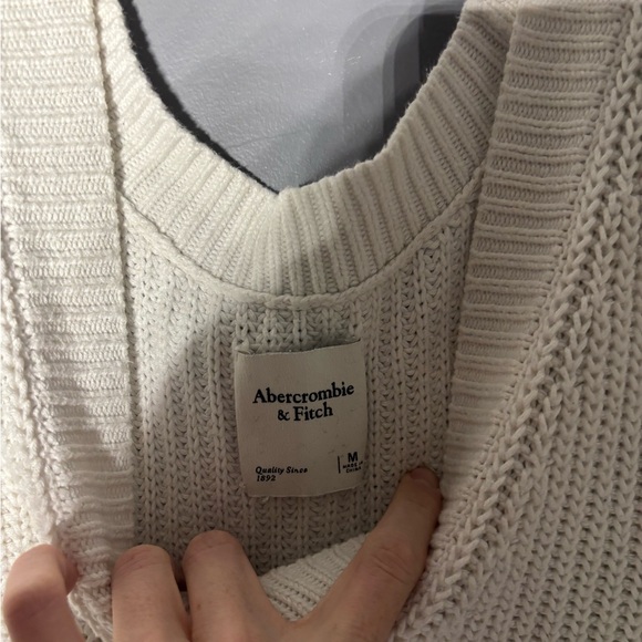 Abercrombie & Fitch Oversized Knit V Neck Sweater Vest Women’s Size Medium - Picture 3 of 3